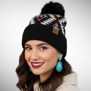 ♥️ Adorable Black Beanie W/Aztec Pattern
